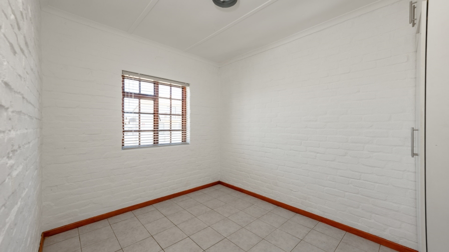 2 Bedroom Property for Sale in Agulhas Western Cape